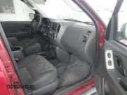 ✅ 2003 Ford Escape XLT Popular • VIN: 1FMYU03173KD91910 • Lot: 43080445. Wystawiony na IAAI z przebiegiem 144 311 mil. Bezpłatny archiwum sprzedaży aukcyjnych z USA i szczegółowy raport historii pojazdu na DreamBid. Zdjęcie 5.