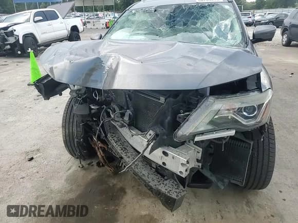 ✅ 2018 Nissan Pathfinder Platinum • VIN: 5N1DR2MN8JC655561 • Лот: 68703415. Опубликован ранее на Copart с пробегом Не указан. Бесплатный доступ к архиву аукционных продаж из США и подробный отчёт об истории автомобиля на DreamBid. Изображение 14.