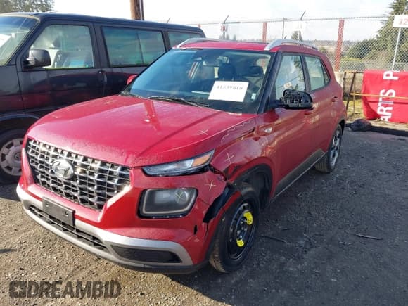✅ 2025 Hyundai Venue SEL • VIN: KMHRC8A34SU355539 • Lot: 41539818. Wystawiony na IAAI z przebiegiem 3 969 mil. Bezpłatny archiwum sprzedaży aukcyjnych z USA i szczegółowy raport historii pojazdu na DreamBid. Zdjęcie 2.