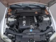 ✅ 2011 BMW 3 Series 328i • VIN: WBAPH5G59BNM75316 • Lot: 93715345. Wystawiony na Copart z przebiegiem 94 510 mil. Bezpłatny archiwum sprzedaży aukcyjnych z USA i szczegółowy raport historii pojazdu na DreamBid. Zdjęcie 11.