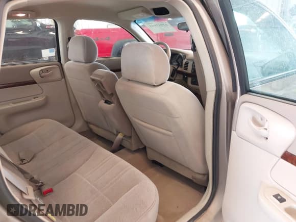 ✅ 2002 Chevrolet Impala • VIN: 2G1WF52E129198958 • Lot: 42919041. Wystawiony na IAAI z przebiegiem 70 687 mil. Bezpłatny archiwum sprzedaży aukcyjnych z USA i szczegółowy raport historii pojazdu na DreamBid. Zdjęcie 8.