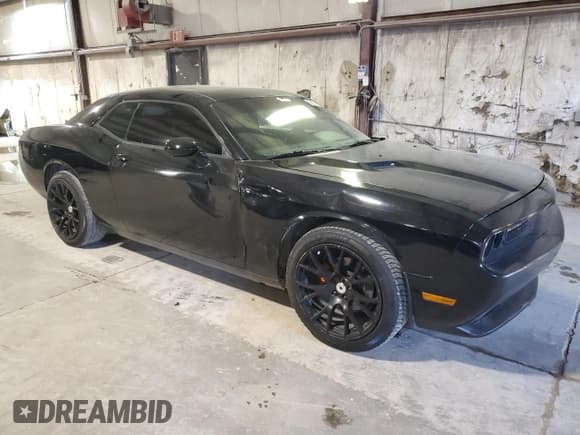 ✅ 2014 Dodge Challenger SXT Plus • VIN: 2C3CDYAG5EH181874 • Lot: 75303464. Wystawiony na Copart z przebiegiem 152 085 mil. Bezpłatny archiwum sprzedaży aukcyjnych z USA i szczegółowy raport historii pojazdu na DreamBid. Zdjęcie 4.