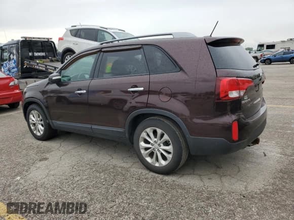 ✅ 2014 Kia Sorento EX • VIN: 5XYKU4A79EG528072 • Lot: 55526525. Wystawiony na Copart z przebiegiem Nie podano. Bezpłatny archiwum sprzedaży aukcyjnych z USA i szczegółowy raport historii pojazdu na DreamBid. Zdjęcie 2.