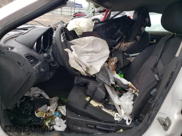 ✅ 2011 Chevrolet Malibu 1LT • VIN: 1G1ZC5E18BF131070 • Lot: 39016774. Listed on Copart with Not provided. Free auction sales archive from the USA and detailed vehicle history report at DreamBid. Image 7.