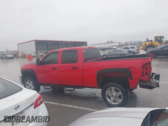 ✅ 2011 Chevrolet Silverado 2500HD LT • VIN: 1GC1KXCGXBF130075 • Лот: 41467109. Опубликован ранее на IAAI с пробегом 167 233 миль. Бесплатный доступ к архиву аукционных продаж из США и подробный отчёт об истории автомобиля на DreamBid. Изображение 15.