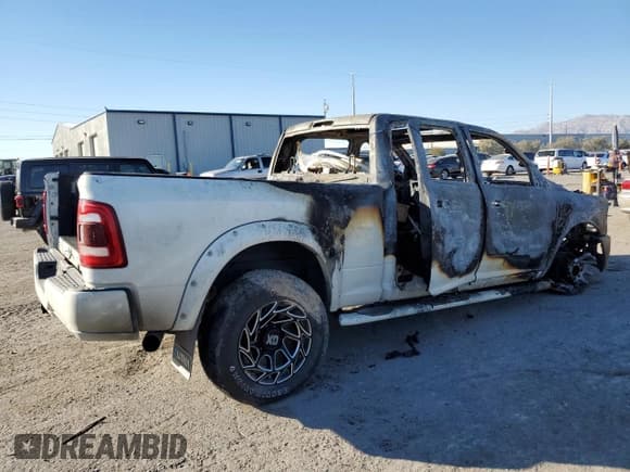✅ 2021 Ram 2500 Laramie • VIN: 3C6UR5FL6MG658355 • Lot: 87945305. Wystawiony na Copart z przebiegiem Nie podano. Bezpłatny archiwum sprzedaży aukcyjnych z USA i szczegółowy raport historii pojazdu na DreamBid. Zdjęcie 3.