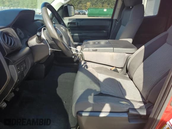 ✅ 2017 Toyota Tundra SR • VIN: 5TFRM5F13HX112576 • Lot: 80640995. Listed on Copart with 170,514 mi. Free auction sales archive from the USA and detailed vehicle history report at DreamBid. Image 7.