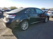 ✅ 2010 Lexus HS 250h • VIN: JTHBB1BAXA2020453 • Лот: 84848724. Опубликован ранее на Copart с пробегом 275 190 миль. Бесплатный доступ к архиву аукционных продаж из США и подробный отчёт об истории автомобиля на DreamBid. Изображение 3.