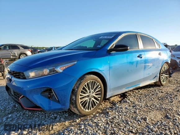 ✅ 2024 Kia Forte GT-Line • VIN: 3KPF54AD7RE715463 • Lot: 90470205. Listed on Copart with 23,681 mi. Free auction sales archive from the USA and detailed vehicle history report at DreamBid. Image 1.