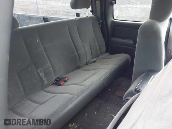 ✅ 2004 Chevrolet Silverado 1500 Z71 • VIN: 1GCEK19T84Z269979 • Лот: 43806583. Опубликован ранее на IAAI с пробегом Не указан. Бесплатный доступ к архиву аукционных продаж из США и подробный отчёт об истории автомобиля на DreamBid. Изображение 8.