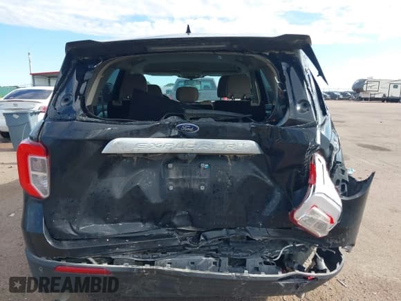 ✅ 2020 Ford Explorer • VIN: 1FMSK8BHXLGB86237 • Lot: 42589463. Listed on IAAI with 177,628 mi. Free auction sales archive from the USA and detailed vehicle history report at DreamBid. Image 17.