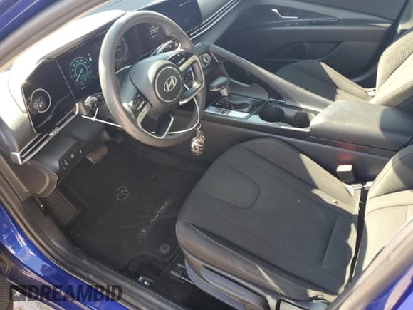 ✅ 2024 Hyundai Elantra Blue • VIN: KMHLM4DJ1RU101304 • Lot: 80070155. Listed on Copart with 117,202 mi. Free auction sales archive from the USA and detailed vehicle history report at DreamBid. Image 7.