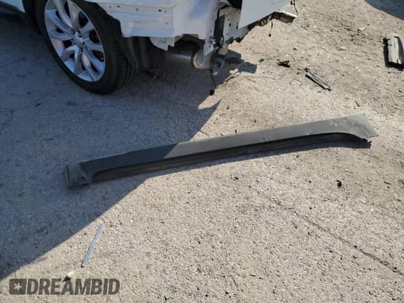 2015 Chevrolet Volt с VIN 1G1RB6E42FU117301, выставлен на аукционе Copart как лот 53333354 с пробегом Не указан миль и Чистый • Clean title. История ставок и продаж доступна на DreamBid. Изображение 12.