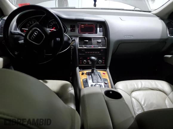 ✅ 2009 Audi Q7 Premium Plus • VIN: WA1AY74L09D019027 • Lot: 41426675. Listed on Copart with 144,020 mi. Free auction sales archive from the USA and detailed vehicle history report at DreamBid. Image 8.