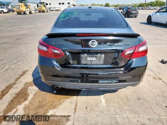 ✅ 2018 Nissan Altima SL • VIN: 1N4AL3AP0JC236260 • Lot: 81987325. Listed on Copart with 98,878 mi. Free auction sales archive from the USA and detailed vehicle history report at DreamBid. Image 6.