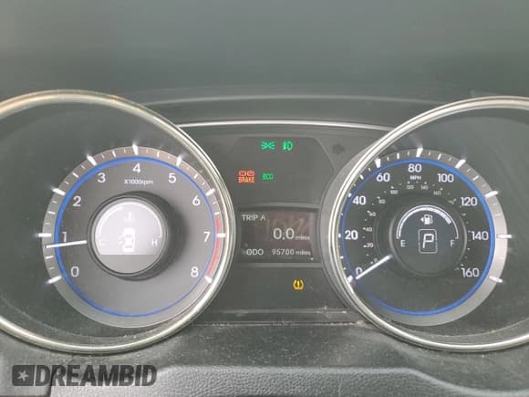 ✅ 2012 Hyundai Sonata Limited • VIN: 5NPEC4AB7CH332710 • Lot: 59836774. Listed on Copart with 95,700 mi. Free auction sales archive from the USA and detailed vehicle history report at DreamBid. Image 9.