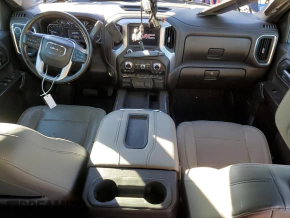 ✅ 2019 GMC Sierra 1500 SLT • VIN: 1GTU9DED7KZ368054 • Lot: 90630935. Wystawiony na Copart z przebiegiem 132 600 mil. Bezpłatny archiwum sprzedaży aukcyjnych z USA i szczegółowy raport historii pojazdu na DreamBid. Zdjęcie 8.