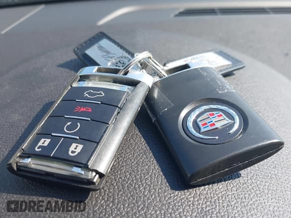 ✅ 2011 Cadillac CTS Premium • VIN: 1G6DS5EDXB0141278 • Лот: 42916147. Опубликован ранее на IAAI с пробегом 64 189 миль. Бесплатный доступ к архиву аукционных продаж из США и подробный отчёт об истории автомобиля на DreamBid. Изображение 11.