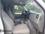 ✅ 2014 Ford Econoline Cargo Commercial • VIN: 1FTNE2EWXEDA19929 • Lot: 42296983. Wystawiony na IAAI z przebiegiem 245 291 mil. Bezpłatny archiwum sprzedaży aukcyjnych z USA i szczegółowy raport historii pojazdu na DreamBid. Zdjęcie 5.