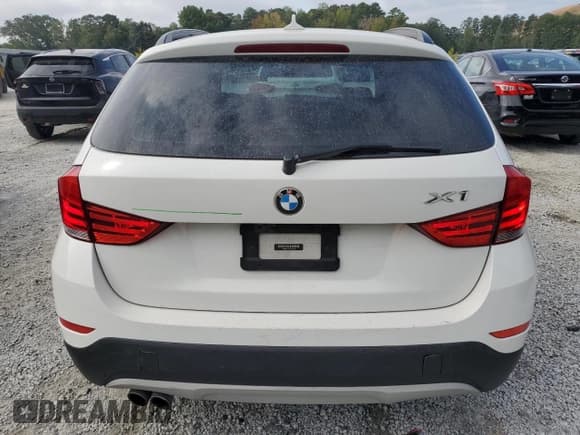 ✅ 2015 BMW X1 sDrive28i • VIN: WBAVM1C59FV316593 • Lot: 83848115. Listed on Copart with 107,559 mi. Free auction sales archive from the USA and detailed vehicle history report at DreamBid. Image 6.