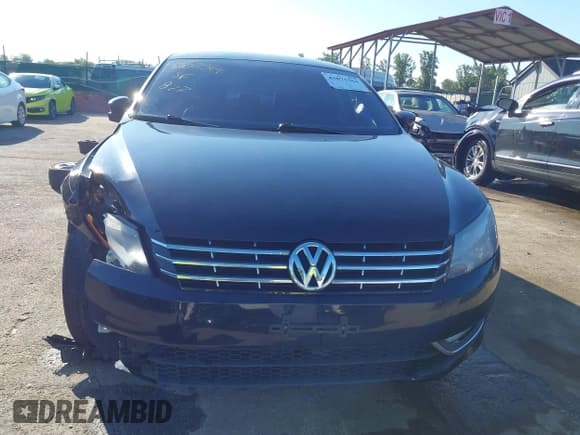 ✅ 2015 Volkswagen Passat SEL Premium • VIN: 1VWCS7A30FC105554 • Lot: 43071564. Listed on IAAI with 157,989 mi. Free auction sales archive from the USA and detailed vehicle history report at DreamBid. Image 12.