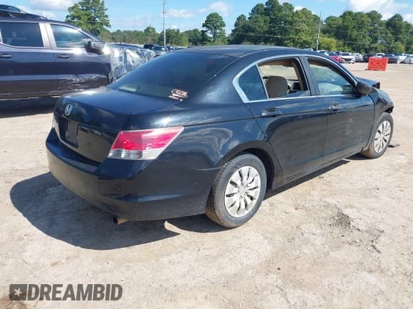 ✅ 2010 Honda Accord LX • VIN: 1HGCP2F33AA139056 • Lot: 43299446. Listed on IAAI with 232,633 mi. Free auction sales archive from the USA and detailed vehicle history report at DreamBid. Image 4.