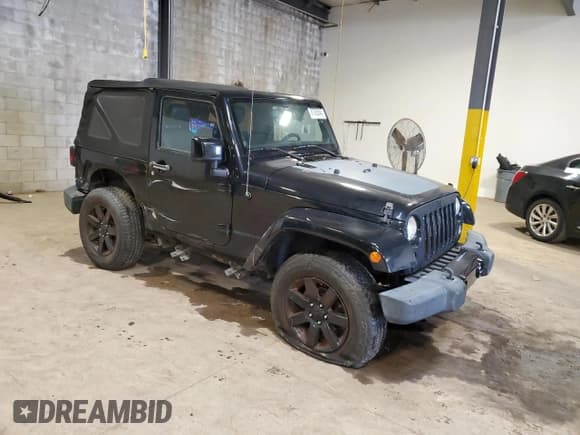 ✅ 2014 Jeep Wrangler Sahara • VIN: 1C4GJWBG8EL302134 • Lot: 87063845. Wystawiony na Copart z przebiegiem 135 749 mil. Bezpłatny archiwum sprzedaży aukcyjnych z USA i szczegółowy raport historii pojazdu na DreamBid. Zdjęcie 4.