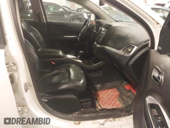 ✅ 2014 Dodge Journey SXT • VIN: 3C4PDDBG8ET135791 • Lot: 43849520. Listed on IAAI with Not provided. Free auction sales archive from the USA and detailed vehicle history report at DreamBid. Image 5.