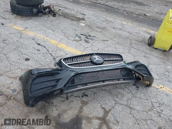 ✅ 2018 Mercedes-Benz E 300 • VIN: WDDZF4KB6JA443377 • Lot: 42485940. Listed on IAAI with 76,204 mi. Free auction sales archive from the USA and detailed vehicle history report at DreamBid. Image 11.