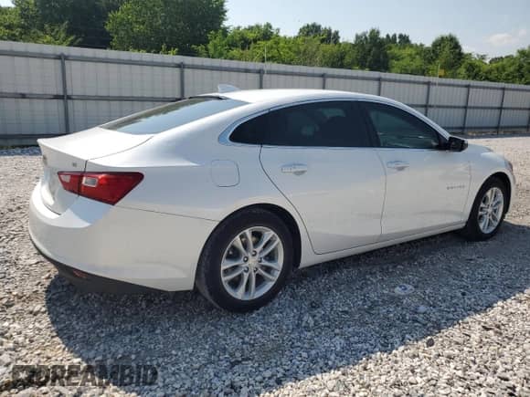 2017 Chevrolet Malibu LT z VIN 1G1ZE5ST8HF224938, wystawiony jako Copart lot #60239895 z przebiegiem 16 589 mil mil oraz Szkoda całkowita • Salvage title. Historia ofert i sprzedaży dostępna na DreamBid. Obrazek 3.