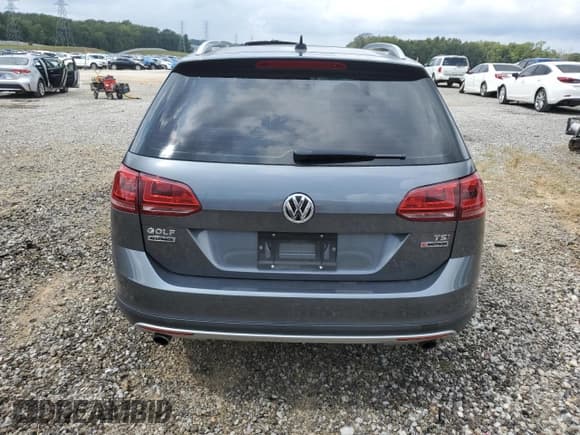 ✅ 2017 Volkswagen Golf S • VIN: 3VWH17AU0HM533482 • Лот: 82057025. Опубликован ранее на Copart с пробегом 62 448 миль. Бесплатный доступ к архиву аукционных продаж из США и подробный отчёт об истории автомобиля на DreamBid. Изображение 6.