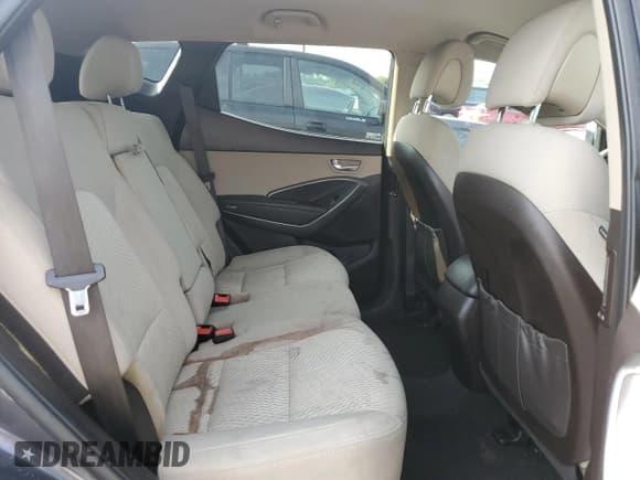 ✅ 2018 Hyundai Santa Fe 2.4L • VIN: 5XYZTDLB8JG569810 • Лот: 67123594. Опубликован ранее на Copart с пробегом 110 374 миль. Бесплатный доступ к архиву аукционных продаж из США и подробный отчёт об истории автомобиля на DreamBid. Изображение 11.