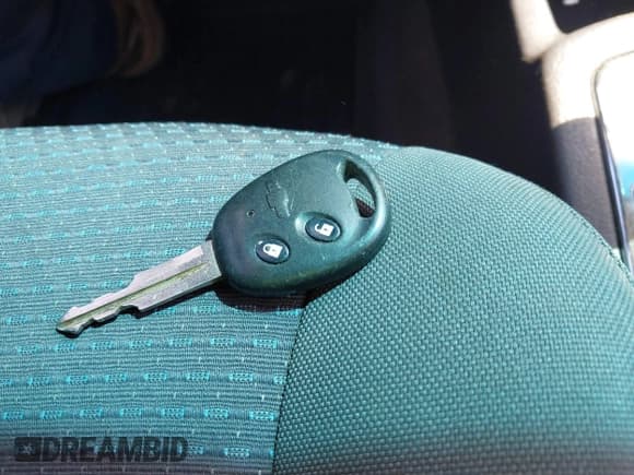 ✅ 2006 Chevrolet Aveo LS • VIN: KL1TD66666B532387 • Lot: 41989941. Wystawiony na IAAI z przebiegiem 117 000 mil. Bezpłatny archiwum sprzedaży aukcyjnych z USA i szczegółowy raport historii pojazdu na DreamBid. Zdjęcie 11.