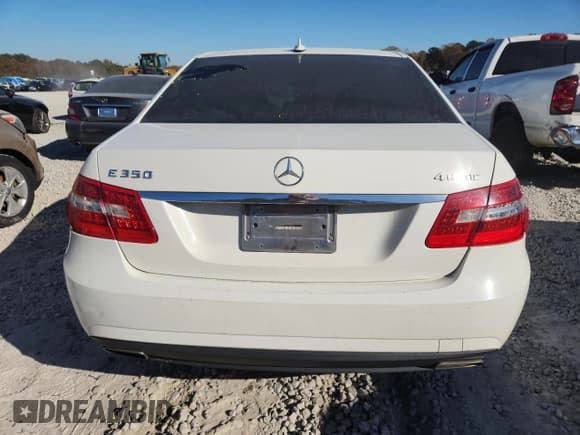 ✅ 2010 Mercedes-Benz E 350 Sport • VIN: WDDHF8HB1AA100082 • Lot: 92890075. Wystawiony na Copart z przebiegiem 311 236 mil. Bezpłatny archiwum sprzedaży aukcyjnych z USA i szczegółowy raport historii pojazdu na DreamBid. Zdjęcie 6.