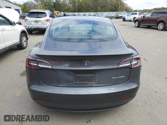 ✅ 2022 Tesla Model 3 Long Range • VIN: 5YJ3E1EB1NF253383 • Лот: 82431875. Опубликован ранее на Copart с пробегом 96 175 миль. Бесплатный доступ к архиву аукционных продаж из США и подробный отчёт об истории автомобиля на DreamBid. Изображение 6.