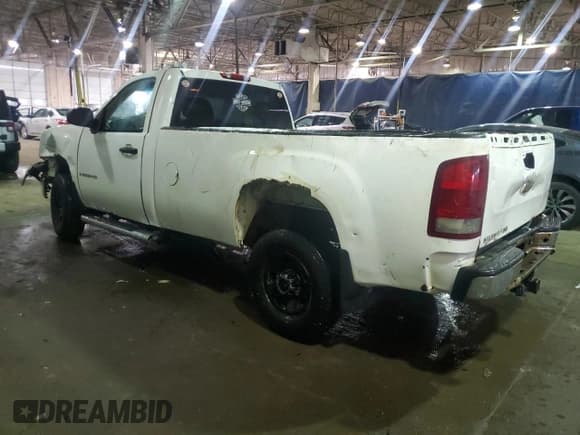 ✅ 2009 GMC Sierra 1500 • VIN: 1GTHC44K99E143963 • Лот: 46237435. Опубликован ранее на Copart с пробегом 463 492 миль. Бесплатный доступ к архиву аукционных продаж из США и подробный отчёт об истории автомобиля на DreamBid. Изображение 2.
