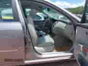 2006 Hyundai Azera SE с VIN KMHFC46F76A043396, выставлен на аукционе IAAI как лот 42398355 с пробегом 232 418 миль миль и . История ставок и продаж доступна на DreamBid. Изображение 5.