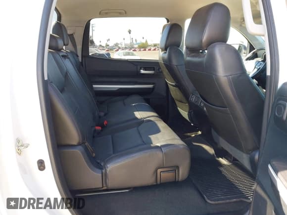 ✅ 2016 Toyota Tundra SR5 • VIN: 5TFEM5F17GX107037 • Lot: 43565837. Listed on IAAI with 160,833 mi. Free auction sales archive from the USA and detailed vehicle history report at DreamBid. Image 8.