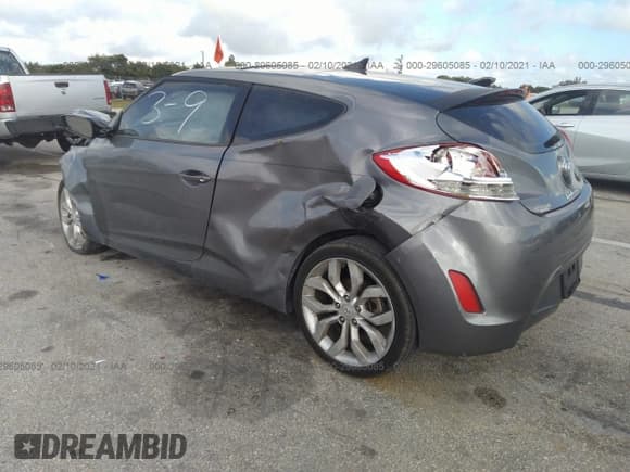 ✅ 2013 Hyundai Veloster w/Black Int • VIN: KMHTC6AD2DU132826 • Lot: 41238320. Wystawiony na IAAI z przebiegiem Nie podano. Bezpłatny archiwum sprzedaży aukcyjnych z USA i szczegółowy raport historii pojazdu na DreamBid. Zdjęcie 3.