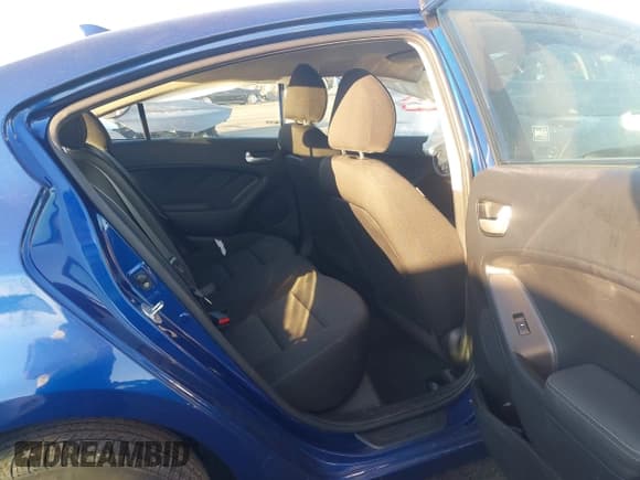 ✅ 2017 Kia Forte LX • VIN: 3KPFK4A78HE121515 • Lot: 43586469. Listed on IAAI with 141,775 mi. Free auction sales archive from the USA and detailed vehicle history report at DreamBid. Image 8.