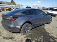 ✅ 2023 Tesla Model 3 • VIN: 5YJ3E1EA3PF714142 • Lot: 45581285. Wystawiony na Copart z przebiegiem 31 197 mil. Bezpłatny archiwum sprzedaży aukcyjnych z USA i szczegółowy raport historii pojazdu na DreamBid. Zdjęcie 3.