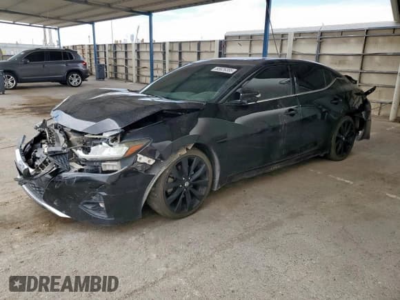 ✅ 2019 Nissan Maxima Platinum • VIN: 1N4AA6AV3KC374981 • Lot: 68926385. Wystawiony na Copart z przebiegiem 107 037 mil. Bezpłatny archiwum sprzedaży aukcyjnych z USA i szczegółowy raport historii pojazdu na DreamBid. Zdjęcie 1.