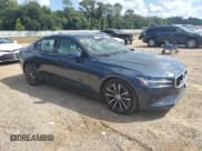 ✅ 2021 Volvo S60 Momentum • VIN: 7JRA22TK4MG080375 • Lot: 81658625. Listed on Copart with 101,117 mi. Free auction sales archive from the USA and detailed vehicle history report at DreamBid. Image 4.