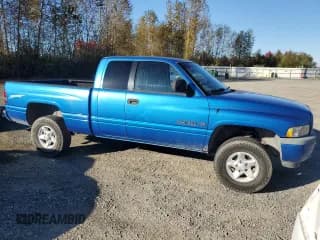 ✅ 1998 Dodge 1500 • VIN: 3B7HF13Y4WG227429 • Лот: 72100104. Опубликован ранее на Copart с пробегом 242 823 миль. Бесплатный доступ к архиву аукционных продаж из США и подробный отчёт об истории автомобиля на DreamBid. Изображение 4.