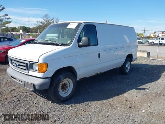 ✅ 2006 Ford Econoline Cargo • VIN: 1FTNE24W36DB01116 • Lot: 43352434. Listed on IAAI with 173,217 mi. Free auction sales archive from the USA and detailed vehicle history report at DreamBid. Image 2.