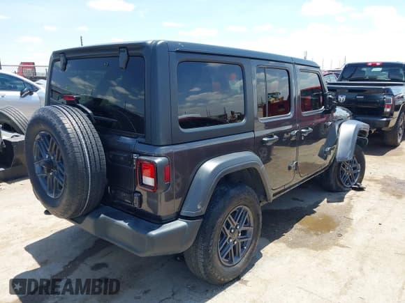 ✅ 2024 Jeep Wrangler Sport S • VIN: 1C4PJXDG3RW254162 • Лот: 42320508. Опубликован ранее на IAAI с пробегом 8 681 миль. Бесплатный доступ к архиву аукционных продаж из США и подробный отчёт об истории автомобиля на DreamBid. Изображение 4.