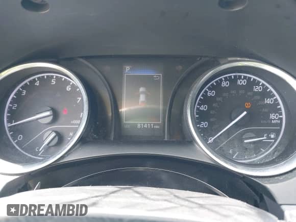 2019 Toyota Camry LE z VIN 4T1B11HK6KU276241, wystawiony jako IAAI lot #42379029 z przebiegiem 81 411 mil mil oraz . Historia ofert i sprzedaży dostępna na DreamBid. Obrazek 7.