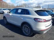 ✅ 2019 Lincoln Nautilus Reserve • VIN: 2LMPJ8L95KBL40413 • Lot: 43594043. Listed on IAAI with 52,762 mi. Free auction sales archive from the USA and detailed vehicle history report at DreamBid. Image 3.