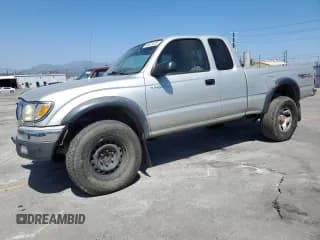 ✅ 2004 Toyota Tacoma PreRunner • VIN: 5TESM92N34Z368995 • Lot: 56675225. Wystawiony na Copart z przebiegiem 460 825 mil. Bezpłatny archiwum sprzedaży aukcyjnych z USA i szczegółowy raport historii pojazdu na DreamBid. Zdjęcie 1.