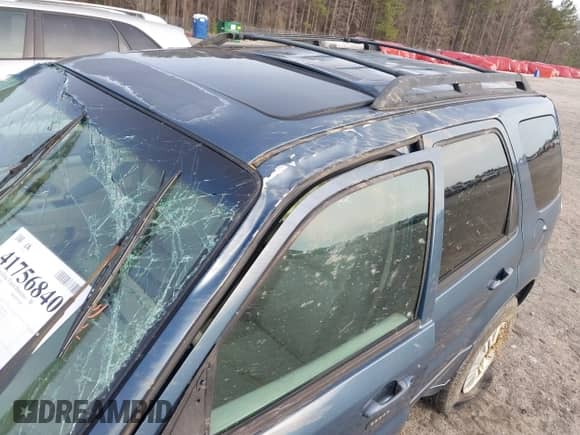 2006 Mercury Mariner Luxury с VIN 4M2CU57186DJ07953, выставлен на аукционе IAAI как лот 41756840 с пробегом 163 988 миль миль и . История ставок и продаж доступна на DreamBid. Изображение 12.